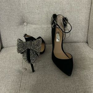 I-N-C Ladies Pumps